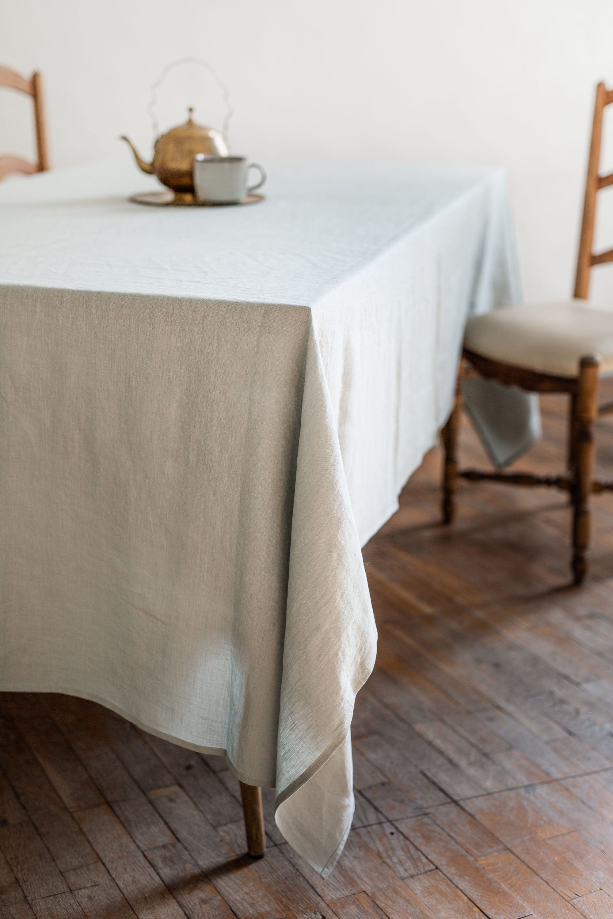AmourLinen Linen tablecloth Linen tablecloth in Sage Green Linen Tablecloth in Sage Green | AmourLinen |