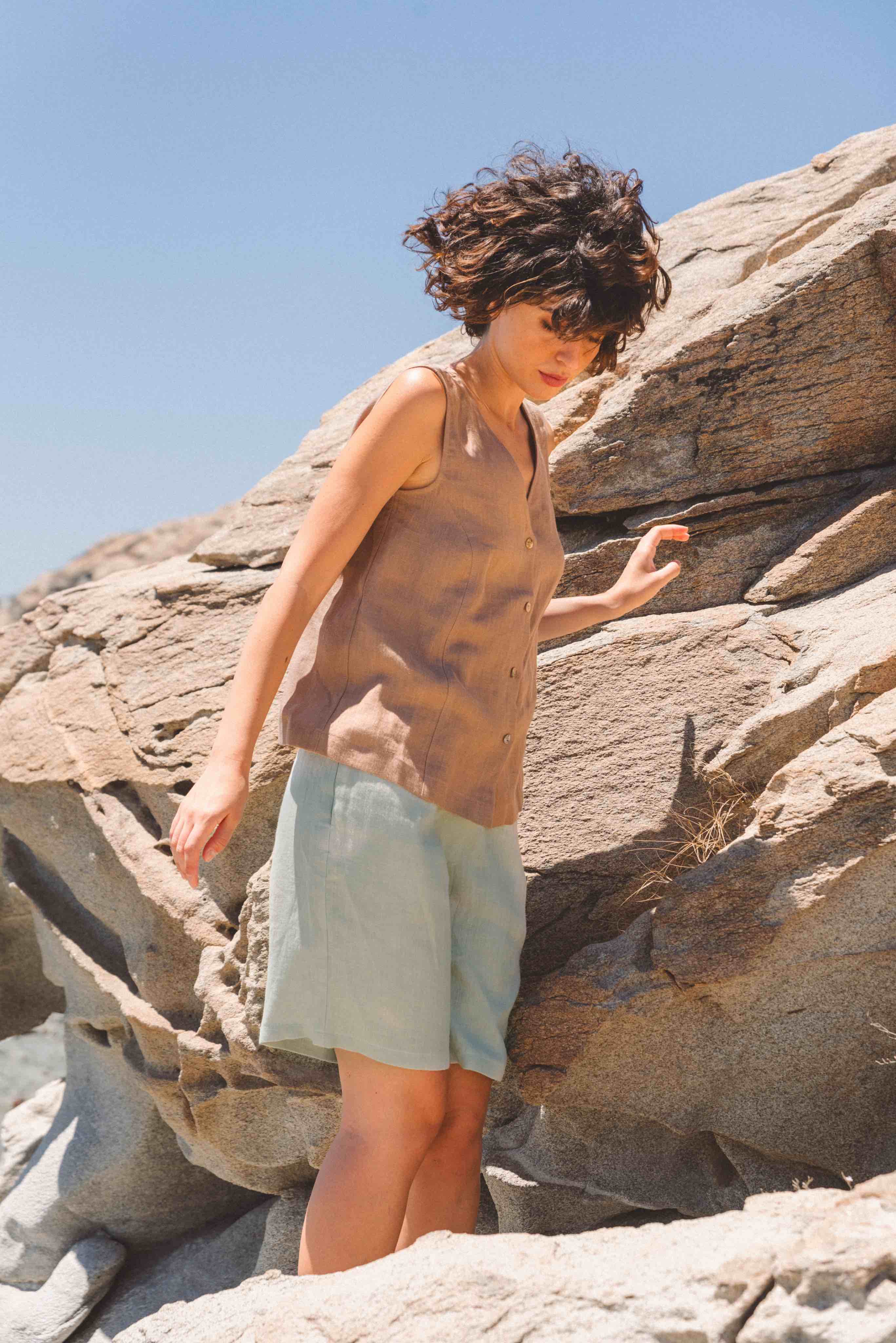 AmourLinen Linen tops Linen button top Tunis Linen Top With Buttons  | AmourLinen | Linen Top Women